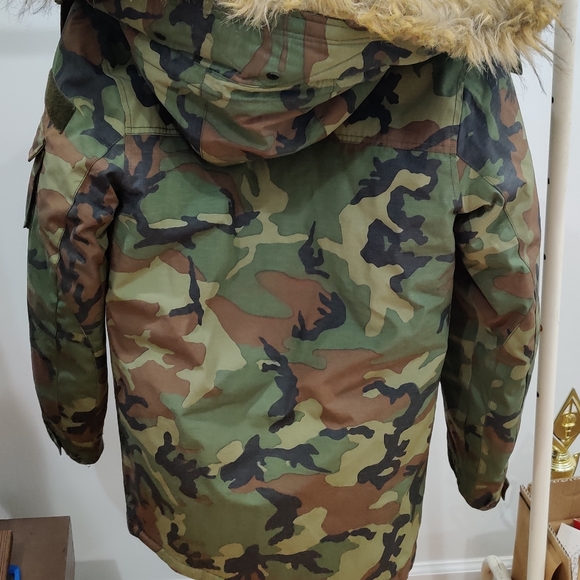 XSmall J.Crew Green Camo Parka - Picture 6 of 9